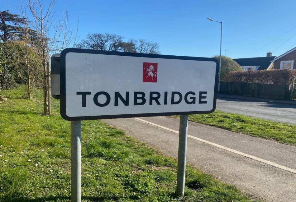 Road sign for Tonbridge